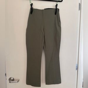 Everlane Olive green kick flare work pants size 0